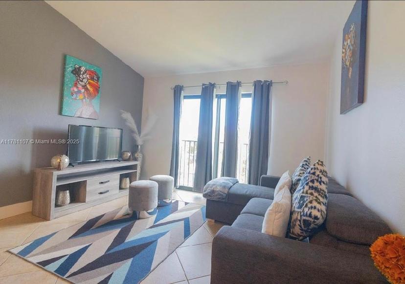 Picture of 50 SE 12Th St # 2360, Boca Raton FL 33432