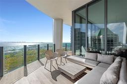 Picture of 2821 S Bayshore Dr # 17D, Miami, FL 33133