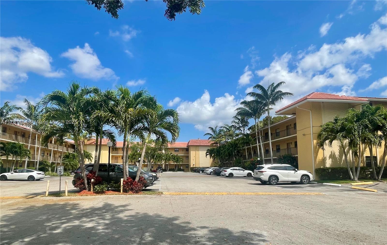 Picture of 11453 NW 39Th Ct # 2, Coral Springs, FL 33065