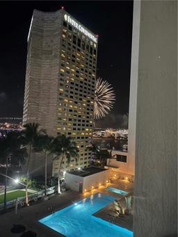 Picture of 325 S Biscayne Blvd # 3524, Miami, FL 33131
