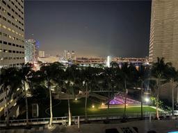 Picture of 325 S Biscayne Blvd # 3524, Miami, FL 33131