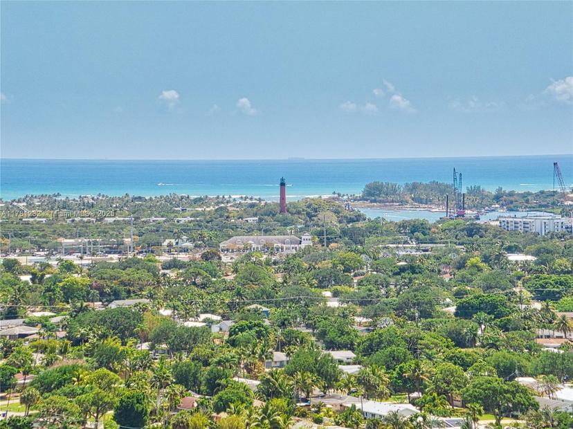 Picture of 470 Tequesta Dr, Tequesta FL 33469