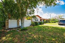 Picture of 470 Tequesta Dr, Tequesta, FL 33469