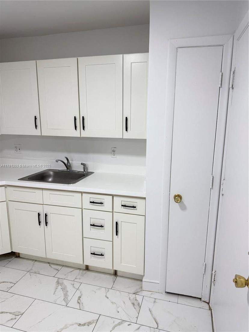 Picture of 4801 NW 22Nd Ct # 103, Lauderhill FL 33313