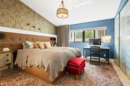 Picture of 3062 S Oakland Forest Dr # 205, Oakland Park, FL 33309