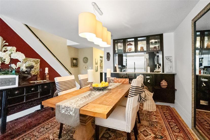 Picture of 3062 S Oakland Forest Dr # 205, Oakland Park FL 33309
