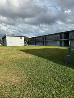 Picture of 4250 SW 67Th Ave # 48, Miami, FL 33155