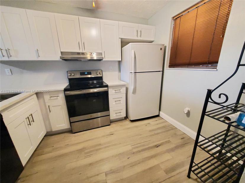 Picture of 16750 NE 10Th Ave # 326, North Miami Beach FL 33162