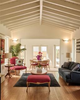 Picture of 4951 Cherokee Ave, Miami Beach, FL 33140