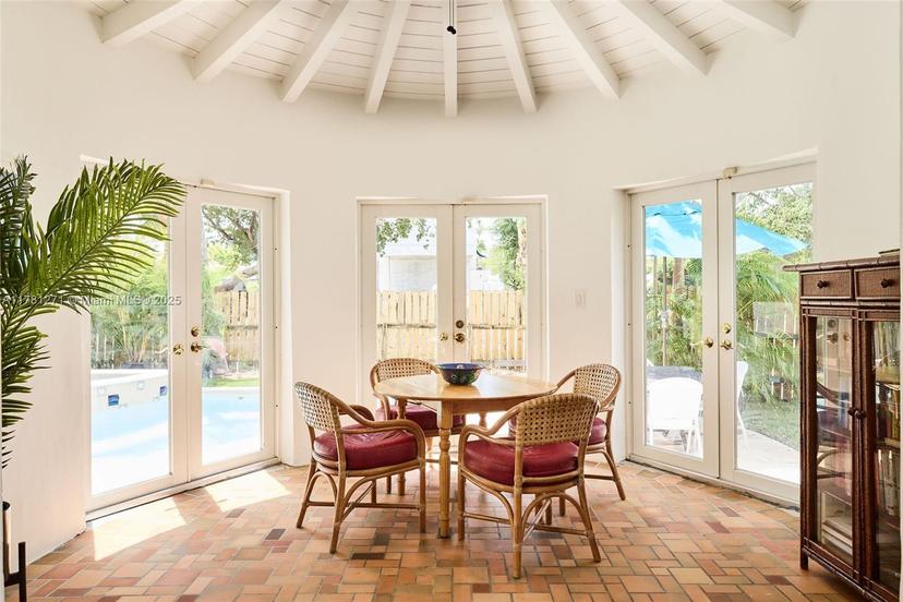 Picture of 4951 Cherokee Ave, Miami Beach FL 33140