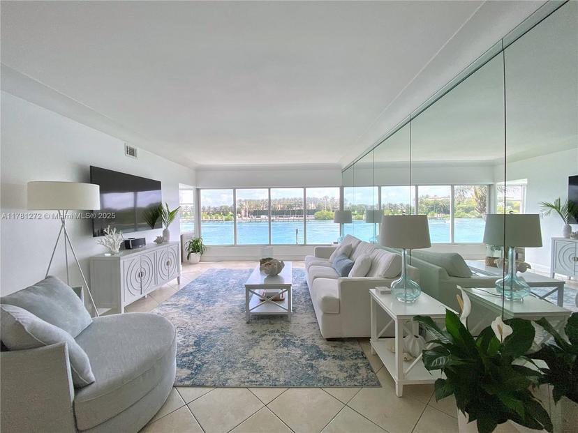 Picture of 2772 NE 30Th Ave # 7B, Lighthouse Point FL 33064