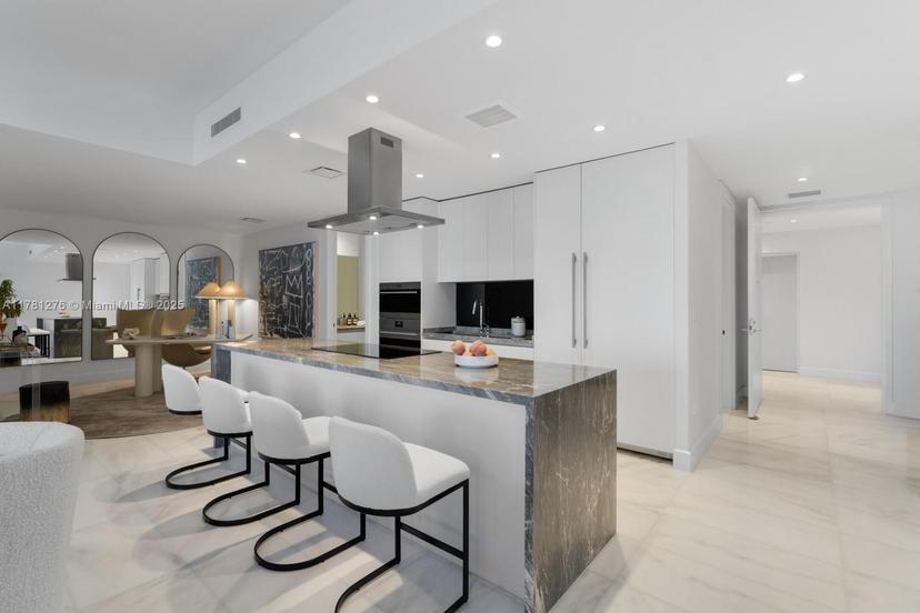 Picture of 700 NE 26Th Terr # 1202, Miami FL 33137