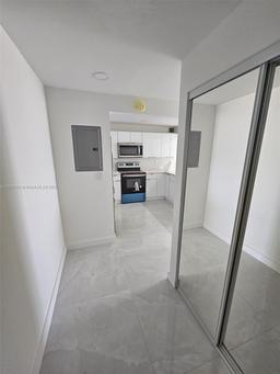Picture of 7125 Bay Dr # 506, Miami Beach, FL 33141