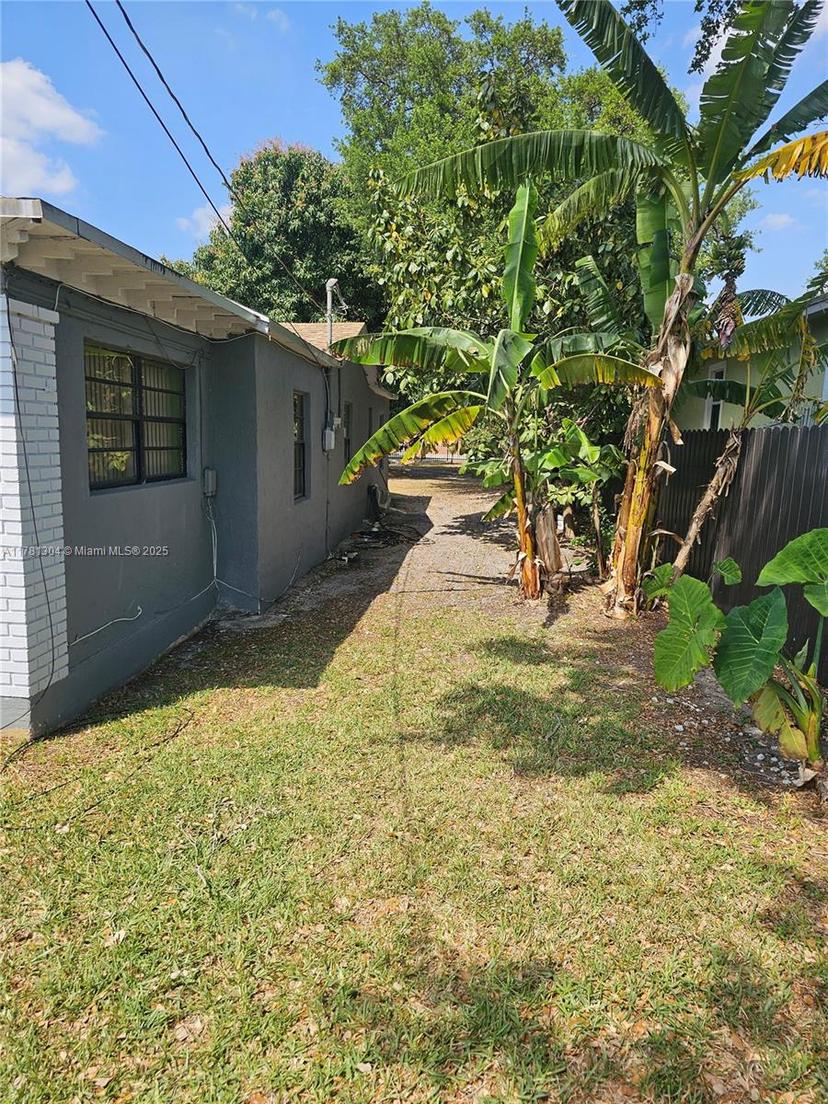 Picture of 2255 NW 85Th St, Miami FL 33147