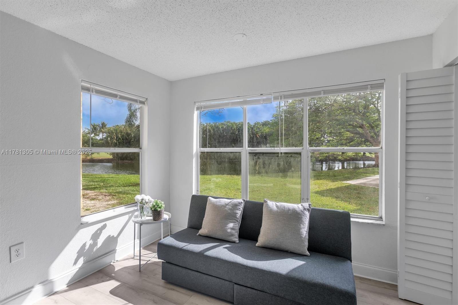 Picture of 12980 Vista Isles Dr # 317, Sunrise, FL 33325