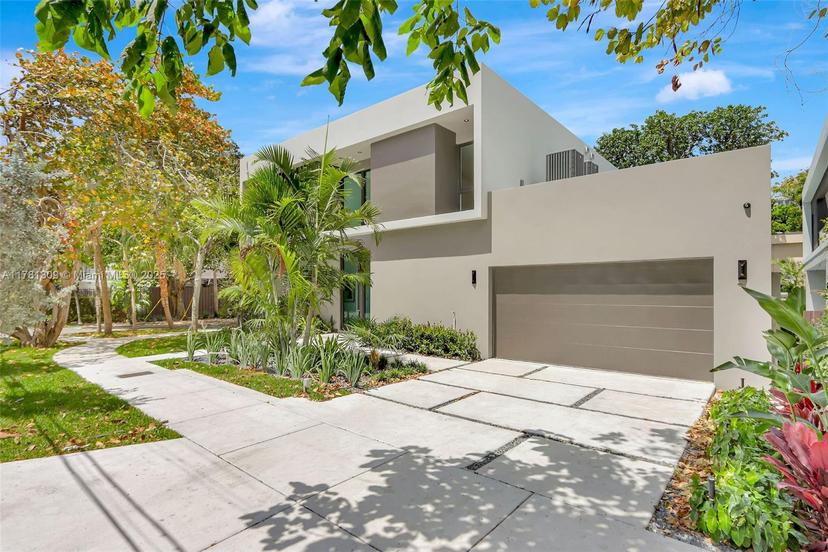 Picture of 2851 W W Trade Ave, Miami FL 33133