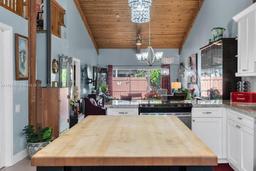 Picture of 13511 SW 101St Ln, Miami, FL 33186