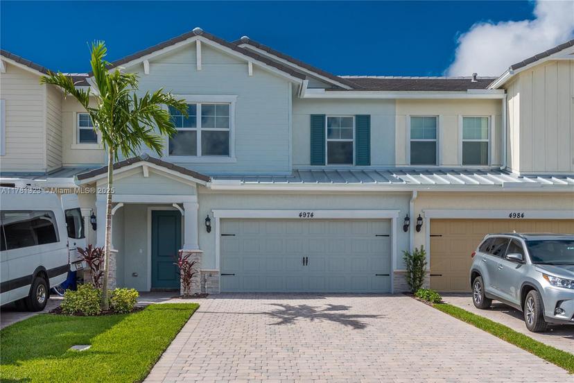 Picture of 4974 Greenway Drive, Hollywood FL 33021