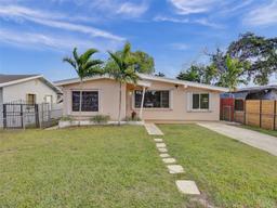 Picture of 410 NE 171St Ter, North Miami Beach, FL 33162