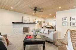 Picture of 903 N Golf Dr, Hollywood, FL 33021
