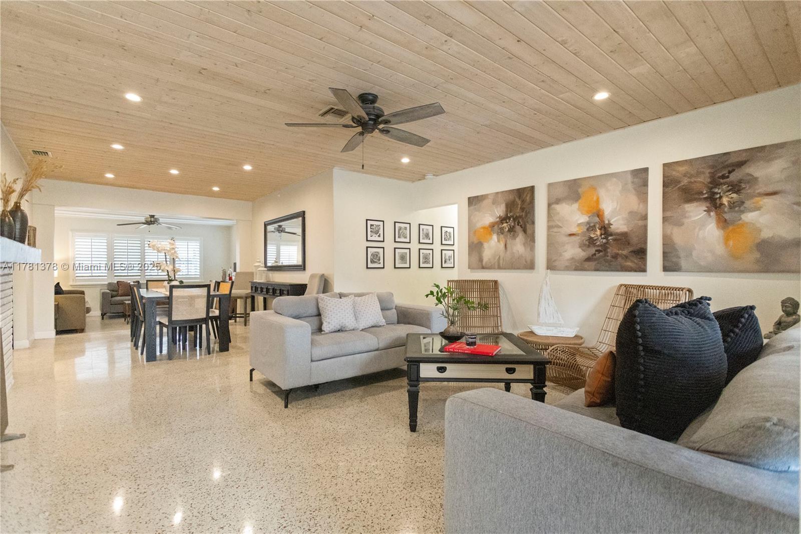 Picture of 903 N Golf Dr, Hollywood, FL 33021