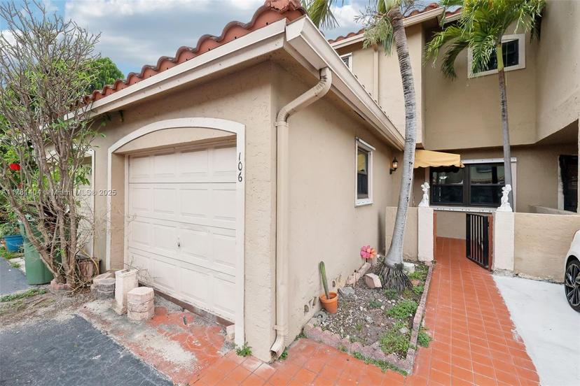 Picture of 6330 W 24Th Ct # 3, Hialeah FL 33016