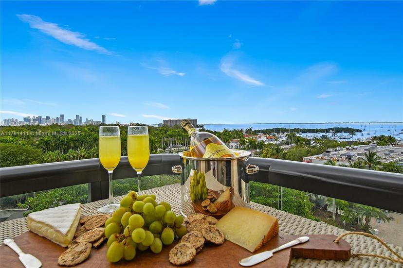 Picture of 2575 S Bayshore Dr # 10B, Miami FL 33133