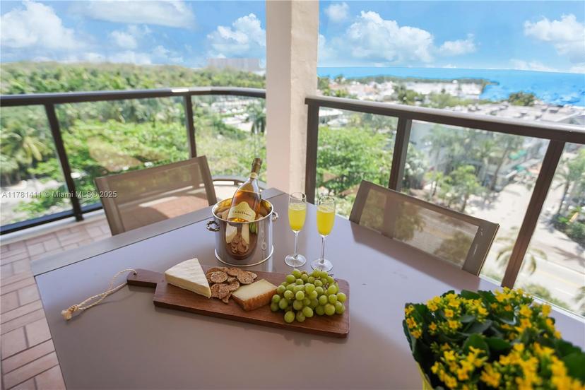 Picture of 2575 S Bayshore Dr # 10B, Miami FL 33133