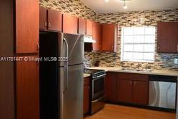 Picture of 330 Olivewood Pl # 217, Boca Raton, FL 33431