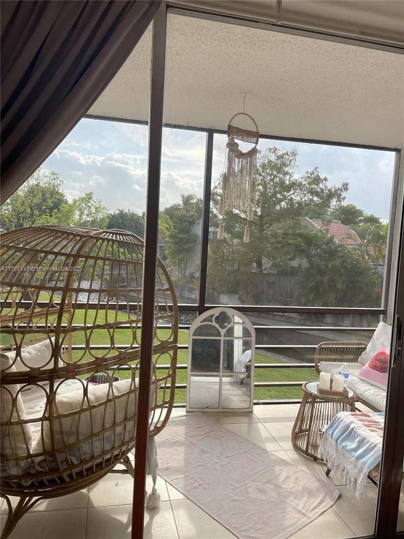 Picture of 112 Royal Park Dr # 2G, Oakland Park FL 33309