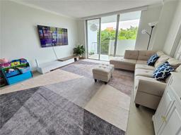 Picture of 2780 NE 183Rd St # 409, Aventura, FL 33160