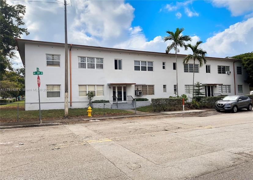 Picture of 3901 W Flagler St # 1A, Miami FL 33134