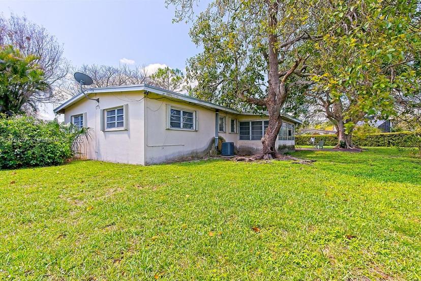 Picture of 9001 SW 125Th Ter, Miami FL 33176