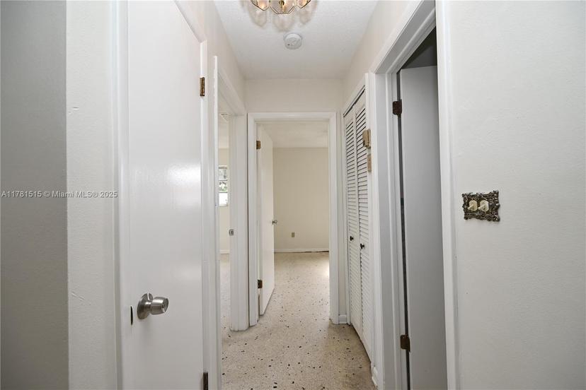 Picture of 10000 SW 4Th St, Sweetwater FL 33174