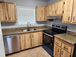 Picture of 6061 Shakerwood Cir # 208, Tamarac, FL 33319