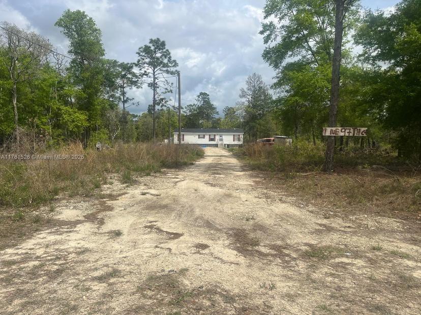 Picture of 7551 NE 97Th Ct, Other City - In The State Of Florida FL 32621