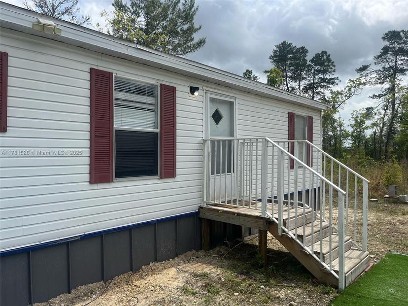Picture of 7551 NE 97Th Ct, Other City - In The State Of Florida FL 32621