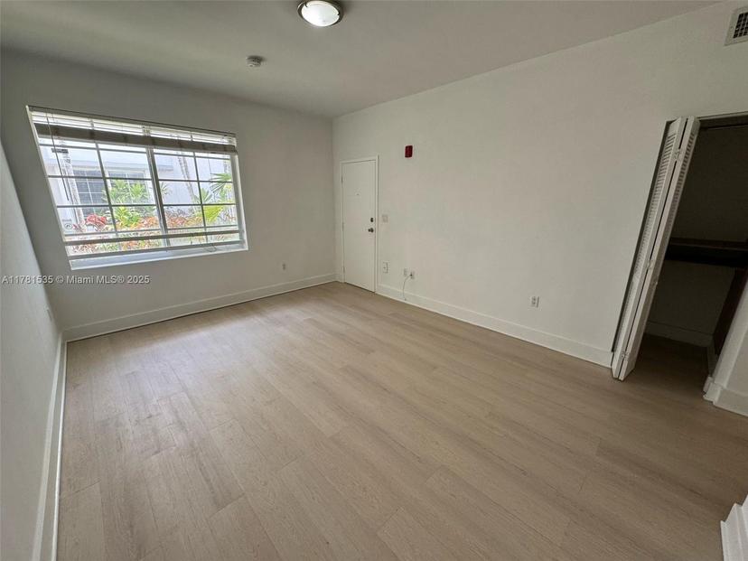 Picture of 1000 Meridian Ave # 17, Miami Beach FL 33139