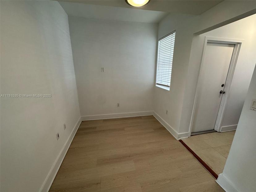 Picture of 1000 Meridian Ave # 17, Miami Beach FL 33139