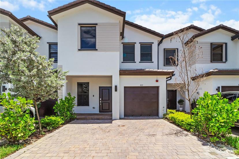 Picture of 221 SW 159Th Way, Pembroke Pines FL 33027