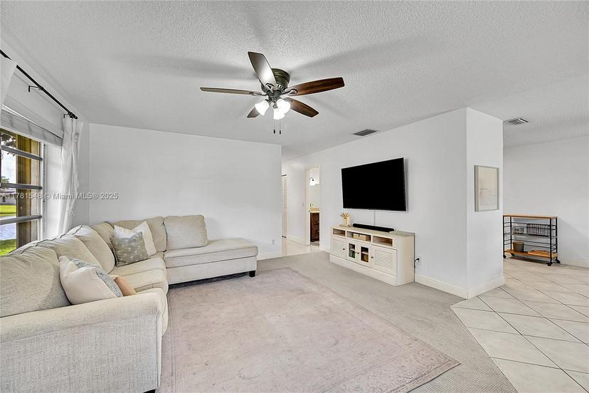 Picture of 3775 W Citrus Trce # 18, Davie FL 33328