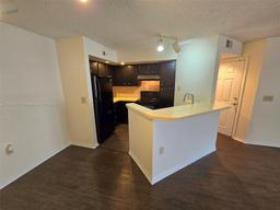 Picture of 12400 Vista Isles Dr # 1415, Sunrise, FL 33325