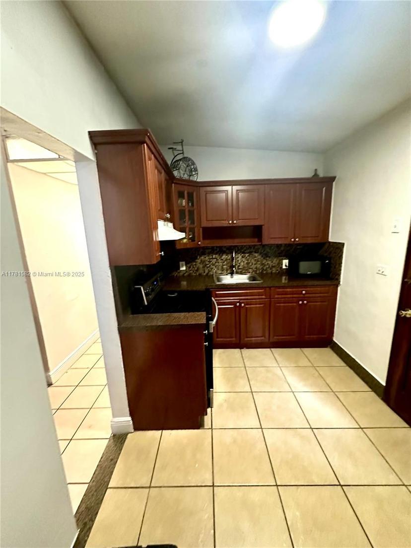 Picture of 2030 NW 167Th St, Miami Gardens FL 33054