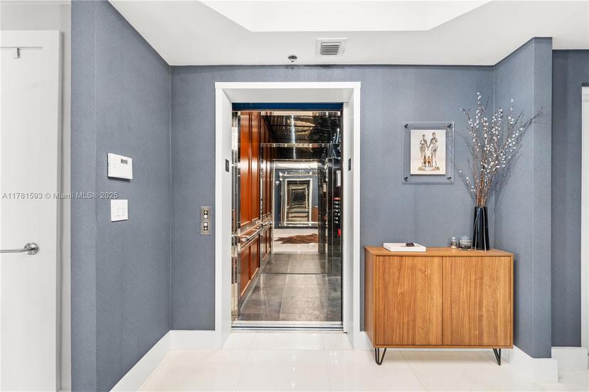 Picture of 217 Hendricks Isle # 401, Fort Lauderdale FL 33301