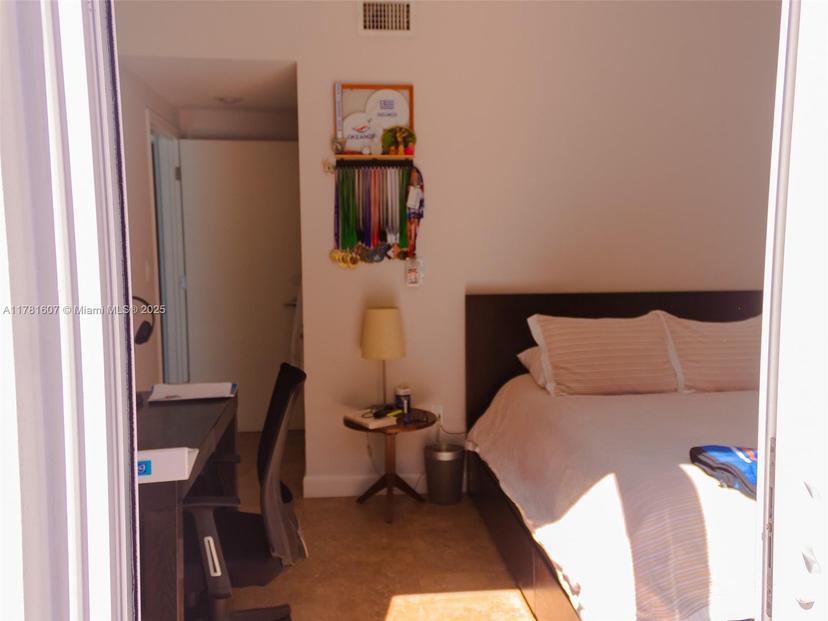 Picture of 50 Ocean Lane Dr # 101, Key Biscayne FL 33149