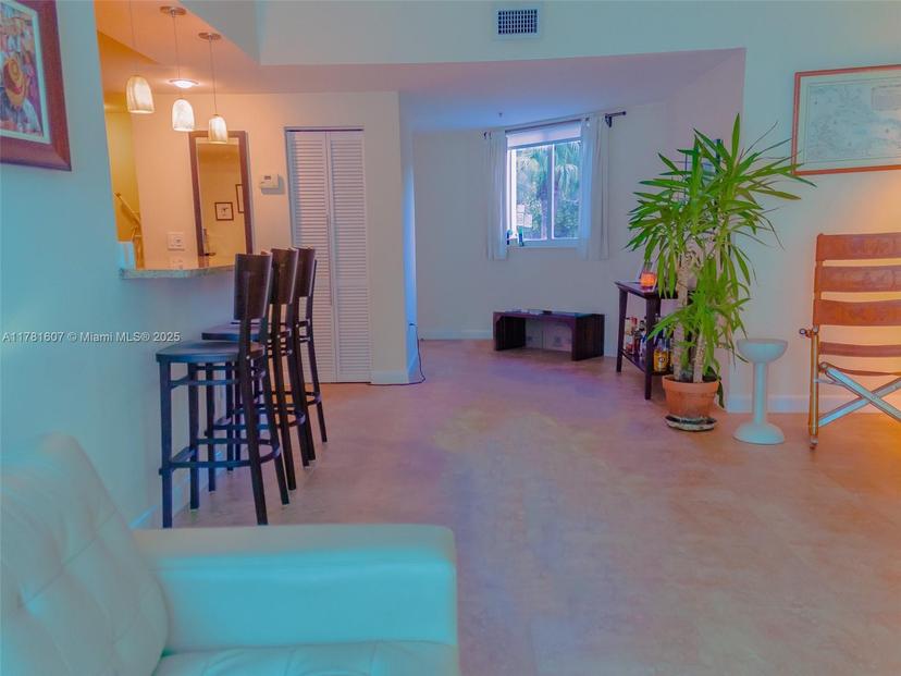 Picture of 50 Ocean Lane Dr # 101, Key Biscayne FL 33149
