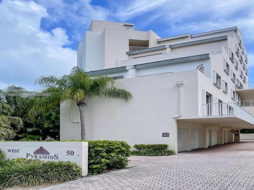 Picture of 50 Ocean Lane Dr # 101, Key Biscayne FL 33149