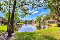 Picture of 9171 Vineyard Lake Dr, Plantation, FL 33324