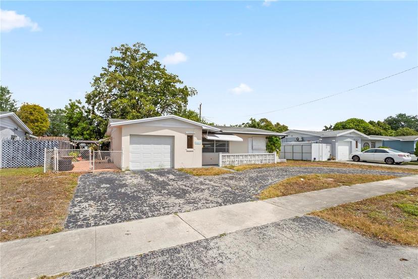 Picture of 7525 Garfield St, Hollywood FL 33024