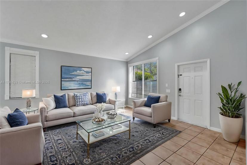 Picture of 811 Chimney Rock Rd, Weston FL 33327